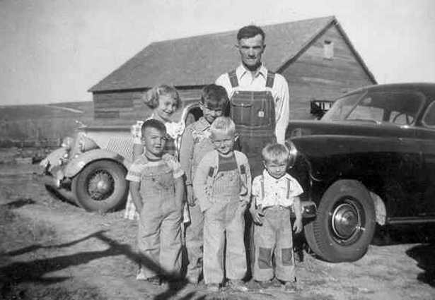 Paul Eltiste & His Grandchildren