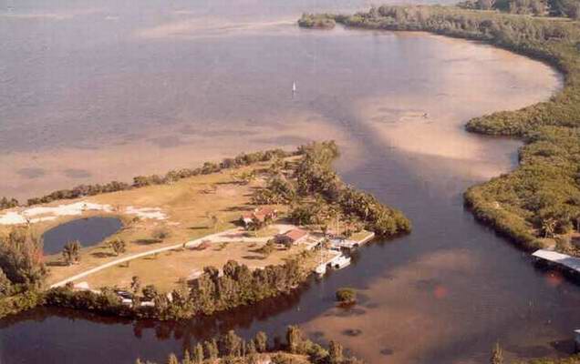 Melbourne & Thelma Waite's Florida Island Home